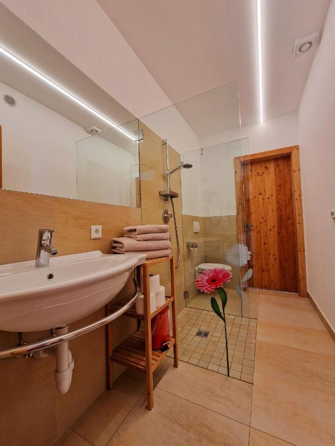 Langstein Bio Urlaub & Genuss Villa โกลดราโน ภายนอก รูปภาพ